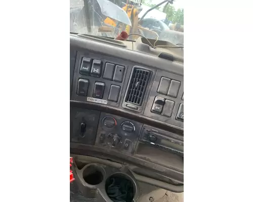 VOLVO VNL Cab Mount