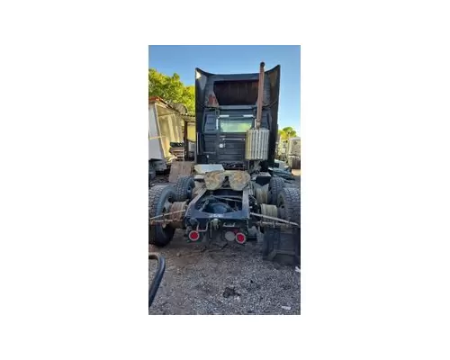 VOLVO VNL Cab