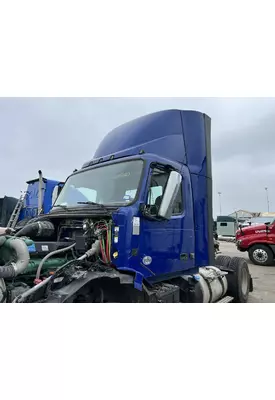 VOLVO VNL Cab