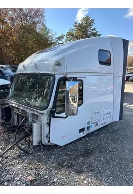 VOLVO VNL Cab