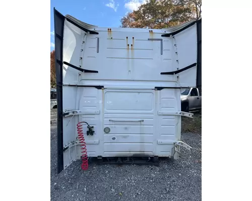 VOLVO VNL Cab