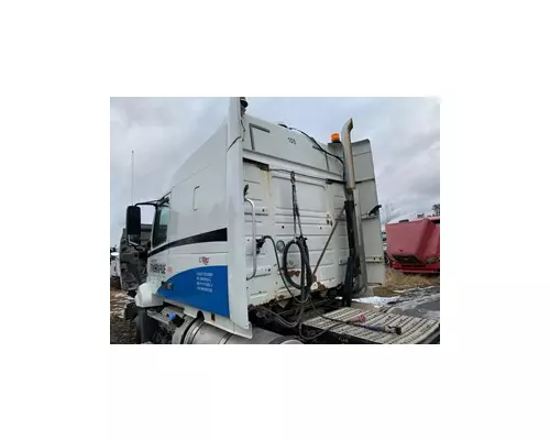 VOLVO VNL Cab