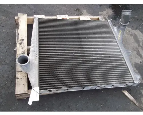 VOLVO VNL Charge Air Cooler (ATAAC)