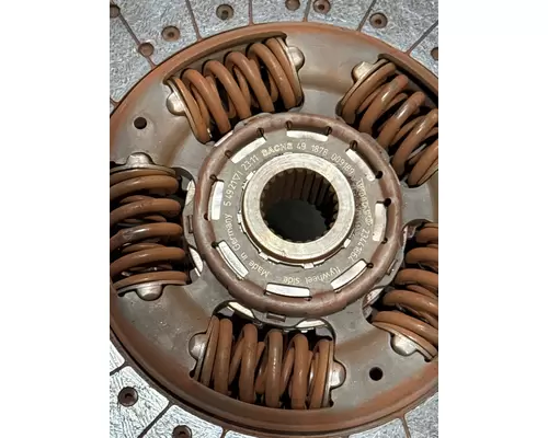 VOLVO VNL Clutch Disc