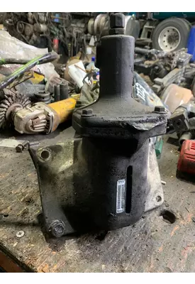 VOLVO VNL Clutch Slave Cylinder
