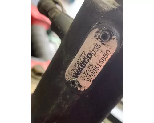 VOLVO VNL Clutch Slave Cylinder