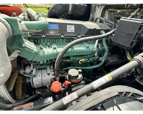 VOLVO VNL Complete Vehicle