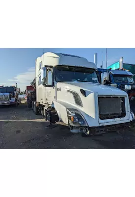 VOLVO VNL Complete Vehicle