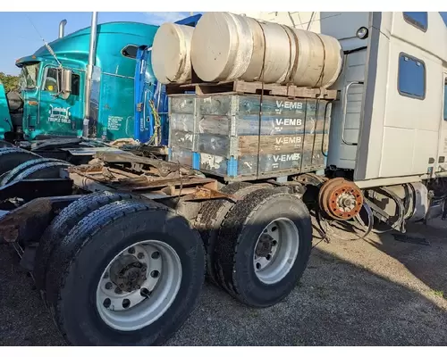 VOLVO VNL Complete Vehicle
