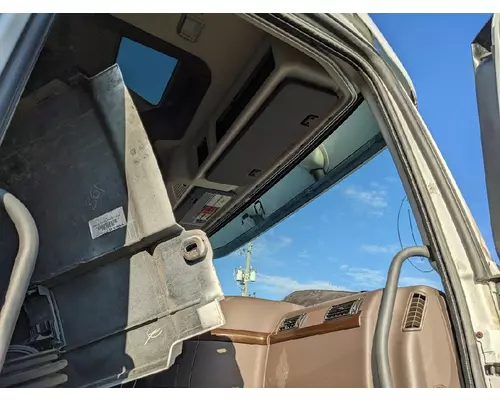 VOLVO VNL Complete Vehicle