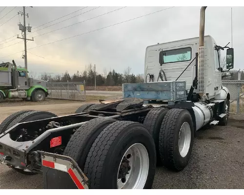 VOLVO VNL Complete Vehicle