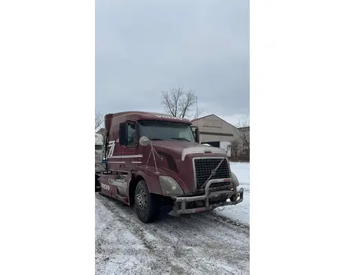 VOLVO VNL Complete Vehicle