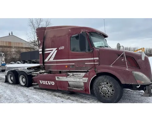 VOLVO VNL Complete Vehicle
