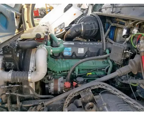 VOLVO VNL Complete Vehicle