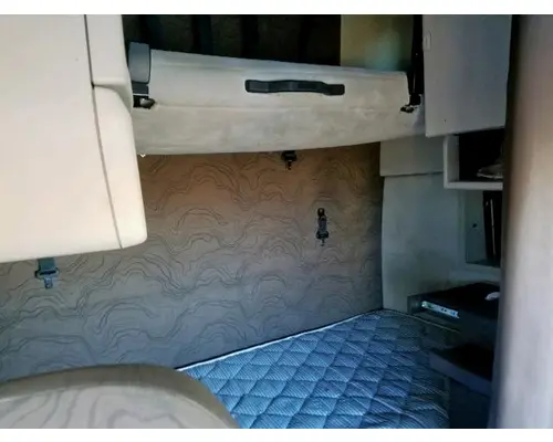 VOLVO VNL Complete Vehicle