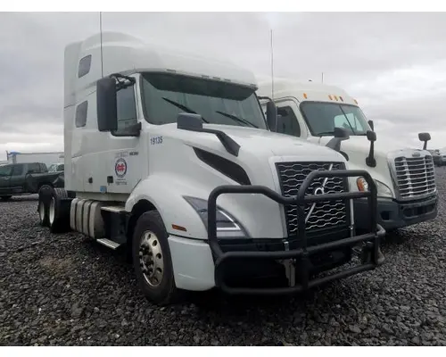 VOLVO VNL Complete Vehicle