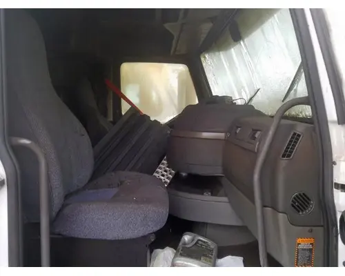 VOLVO VNL Complete Vehicle