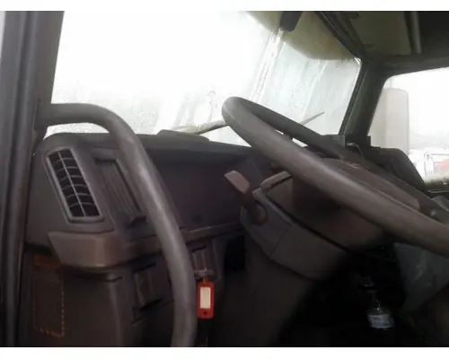 VOLVO VNL Complete Vehicle