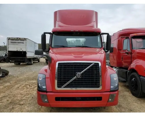 VOLVO VNL Complete Vehicle