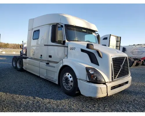VOLVO VNL Complete Vehicle
