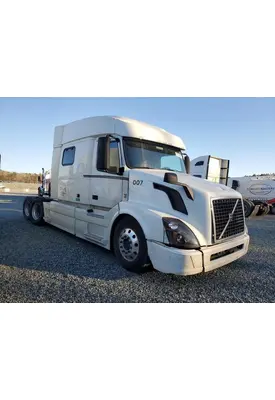 VOLVO VNL Complete Vehicle