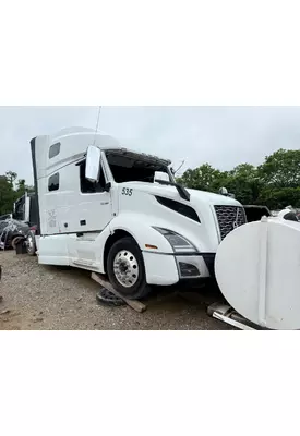 VOLVO VNL Complete Vehicle