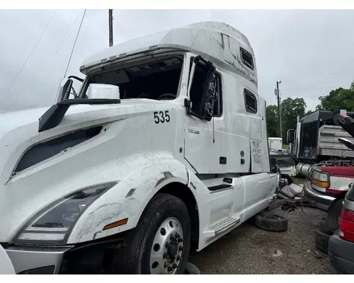 VOLVO VNL Complete Vehicle