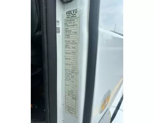 VOLVO VNL Complete Vehicle