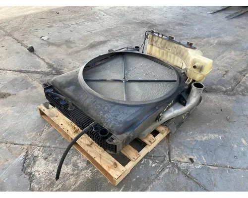 VOLVO VNL Cooling Assy. (Rad., Cond., ATAAC)