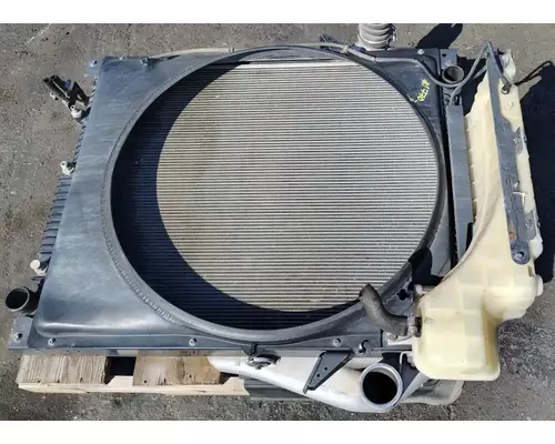 VOLVO VNL Cooling Assy. (Rad., Cond., ATAAC)