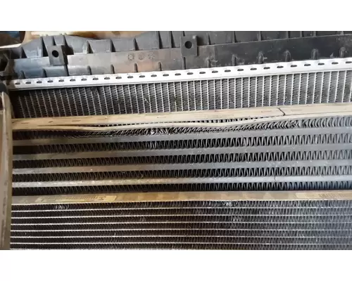 VOLVO VNL Cooling Assy. (Rad., Cond., ATAAC)