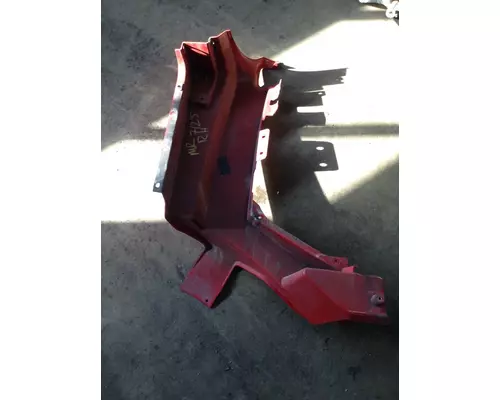 VOLVO VNL Cowl