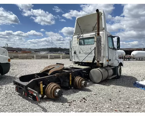 VOLVO VNL Cutoff (Tandem)