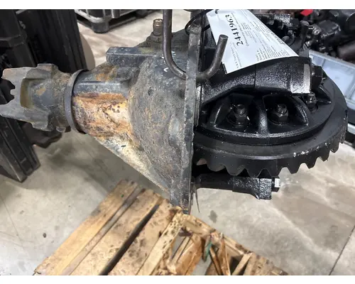 VOLVO VNL Cutoff Assembly (Complete With Axles)