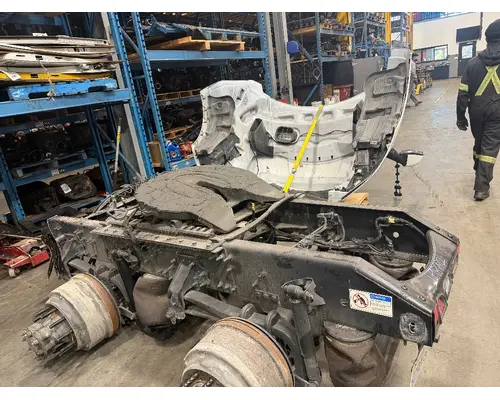 VOLVO VNL Cutoff Assembly