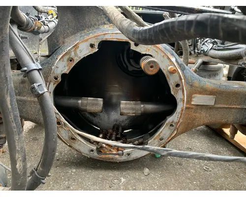 VOLVO VNL Cutoff Assembly