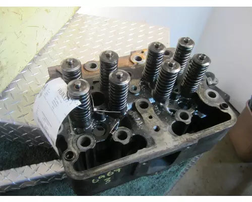 VOLVO VNL Cylinder Head