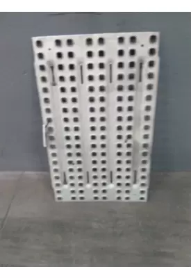 VOLVO VNL DECK (CATWALK) STEP