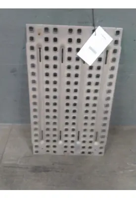 VOLVO VNL DECK (CATWALK) STEP