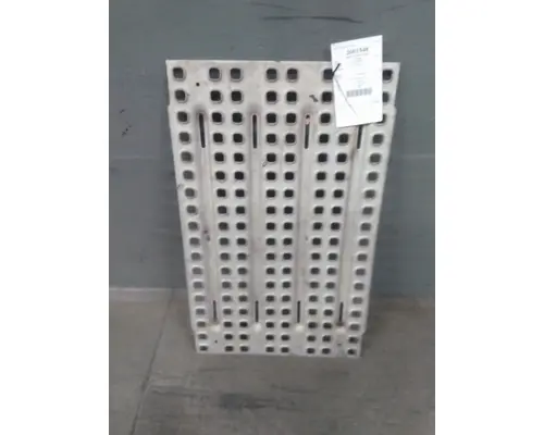 VOLVO VNL DECK (CATWALK) STEP