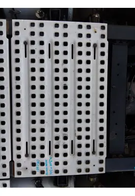 VOLVO VNL DECK (CATWALK) STEP