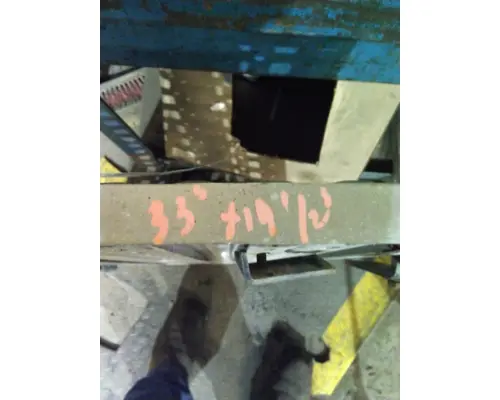 VOLVO VNL DECK (CATWALK) STEP