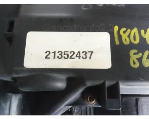 VOLVO VNL DEF PUMP