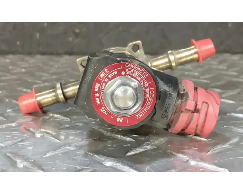 VOLVO VNL DEF Pump