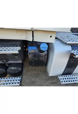 VOLVO VNL DEF TANK