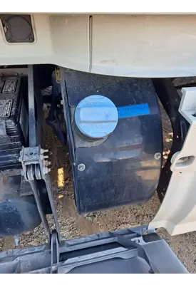 VOLVO VNL DEF TANK