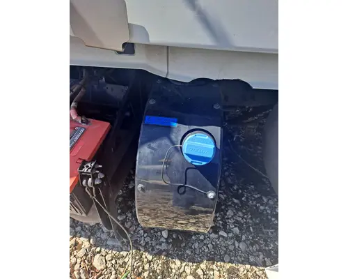 VOLVO VNL DEF TANK