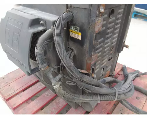 VOLVO VNL DEF TANK
