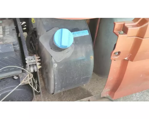 VOLVO VNL DEF TANK