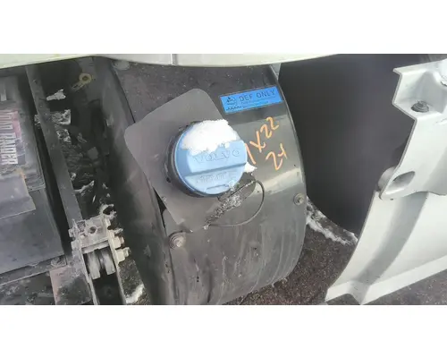 VOLVO VNL DEF TANK